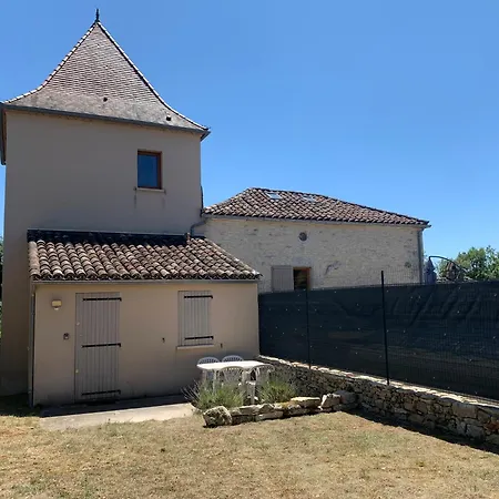 Dans Maison Quercynoise