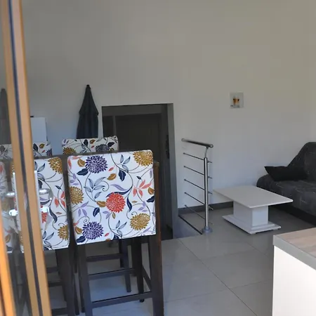 Dans Maison Quercynoise *